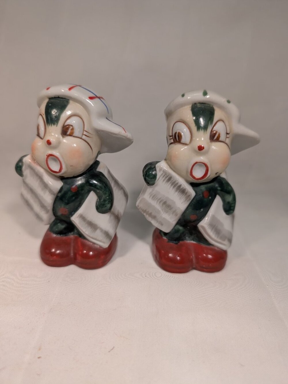 CHIPMUNK Salt and Pepper Shakers Newspaper Agents